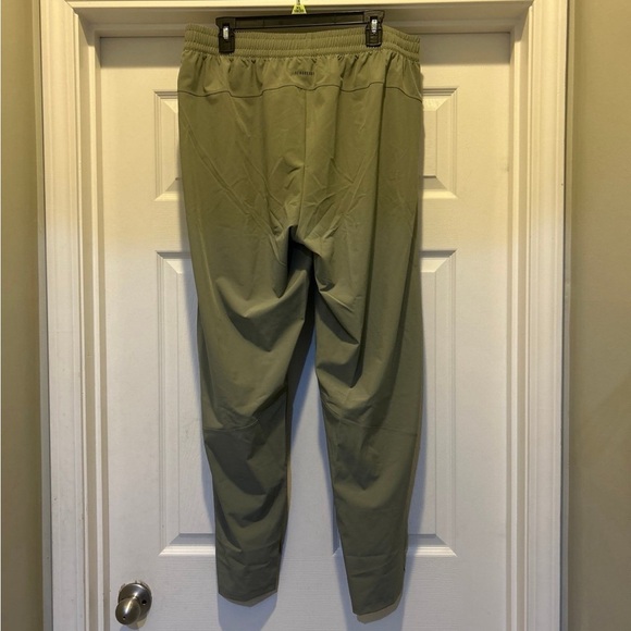 Adidas Men's Strength xl Woven Workout Pants NWT - Picture 4 of 7